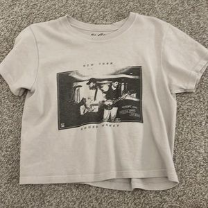 brandy melville tee shirt